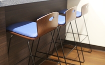 Iris Counterstool Fiu Img 4672