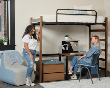 A 09 04 25 rt showroom1416 54767409419 o